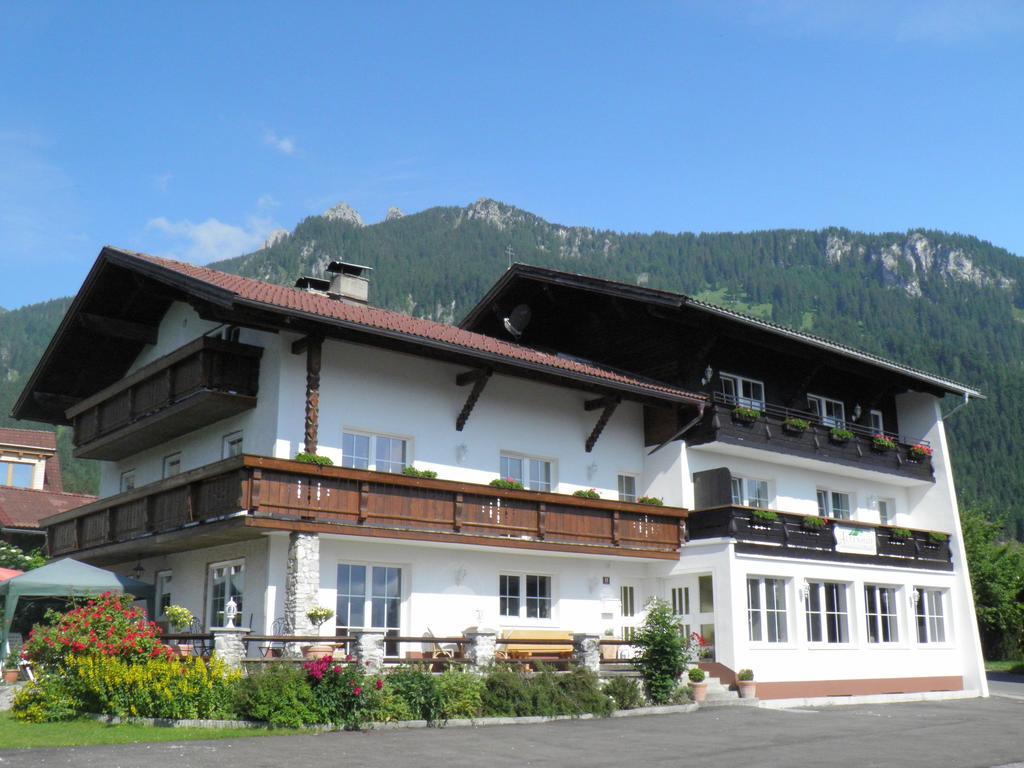 Alpenhof Wängle Aparthotel Reutte Exteriör bild
