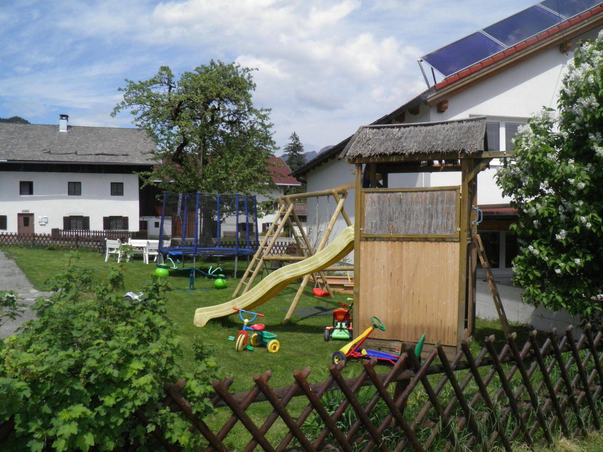 Alpenhof Wängle Aparthotel Reutte Exteriör bild